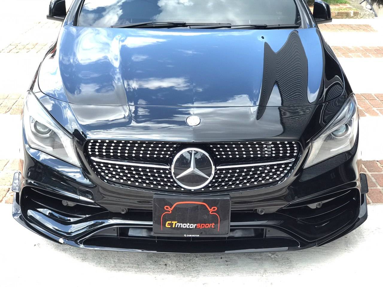 Mercedes Benz CLA CLA45 W117 Installed Diamond Style Front Grill
