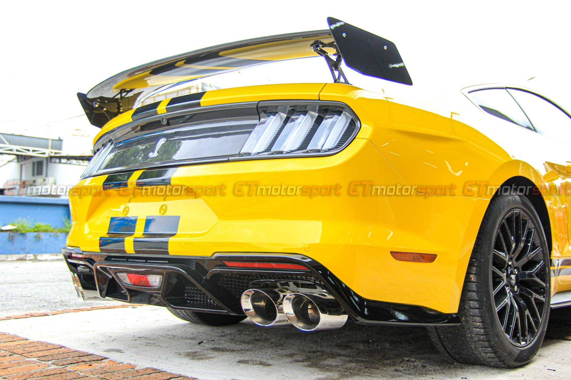 Ford Mustang 2.3 / 5.0 Installed GT500 GT Wing Spoiler
