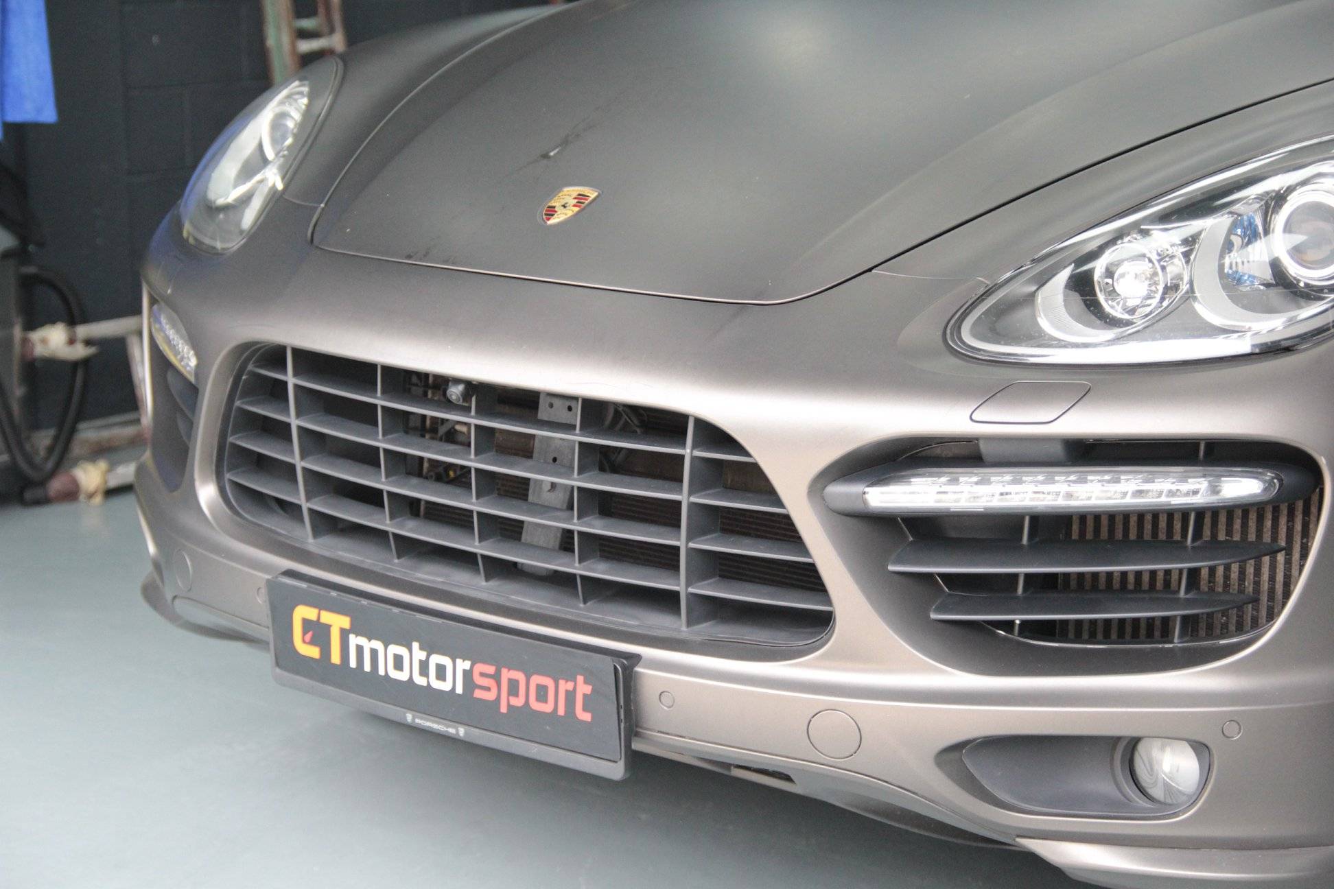 Porsche 958 Cayenne Installed Full Conversion GTS Turbo Bodykit