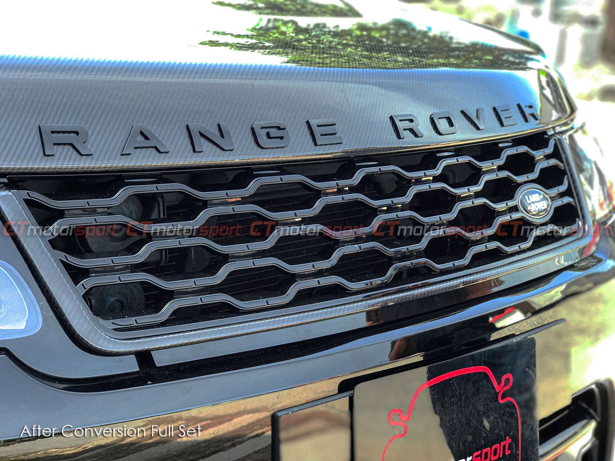 Range Rover Sports SVR Installed Fully Carbon Fiber Front Grill