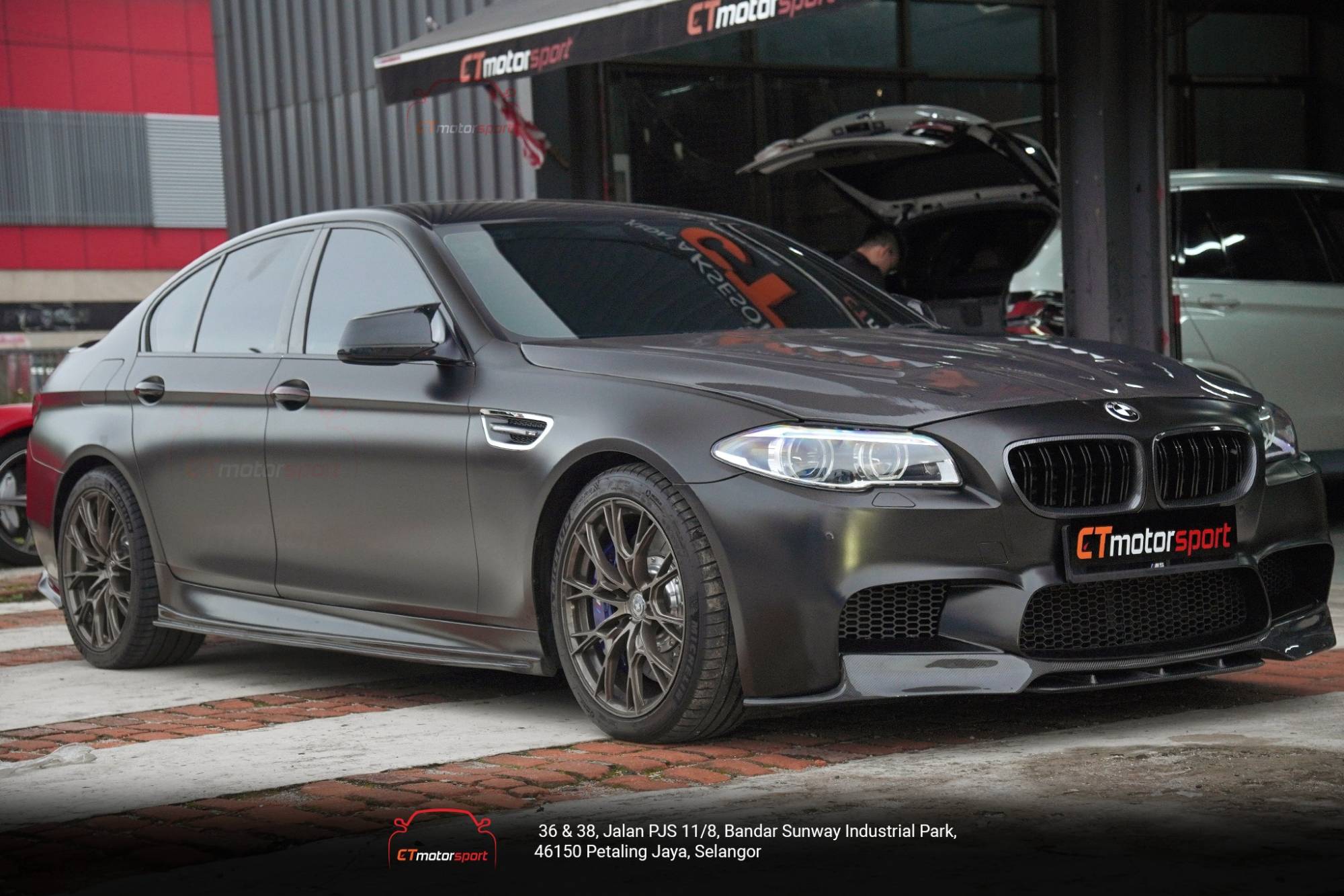 油彩　馬 F10 油彩 馬 F10 Yahoo!オークション -「f10」(油彩) (絵画)の落札