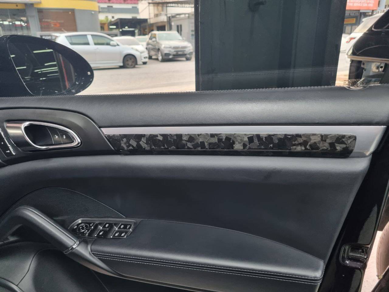 PRS Cayenne Turbo Carbon Inside Door Trim