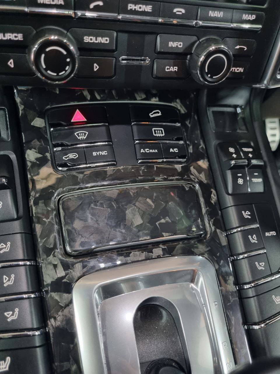 Porsche Cayenne Turbo Carbon Centre Console Interior Trim