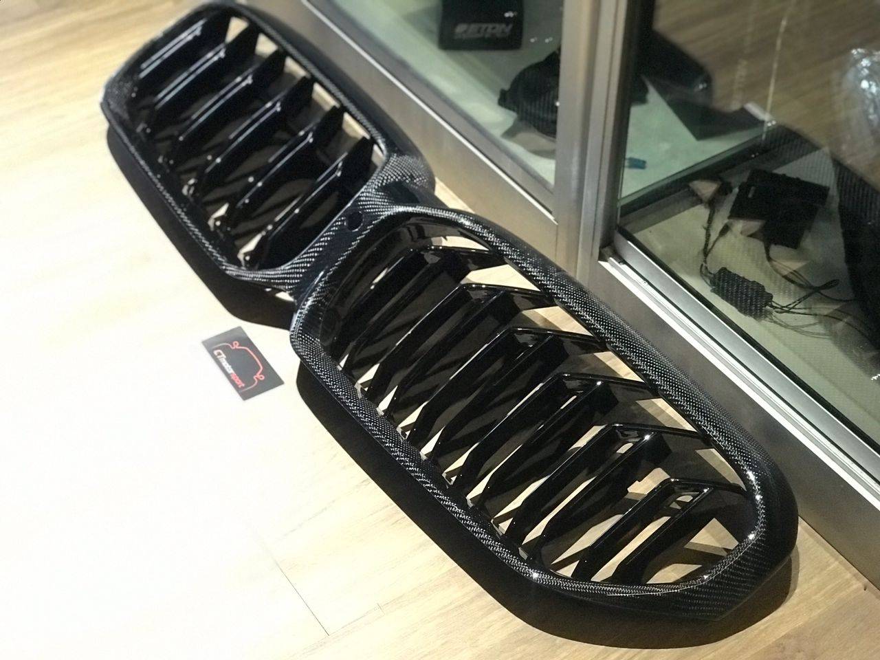 BMW G30 F90 LCI M5 Front Grille Carbon Fiber