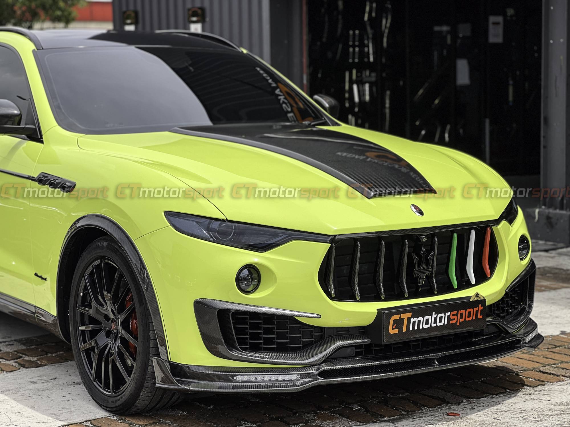 Maserati Levante Mansory Full Carbon Kit