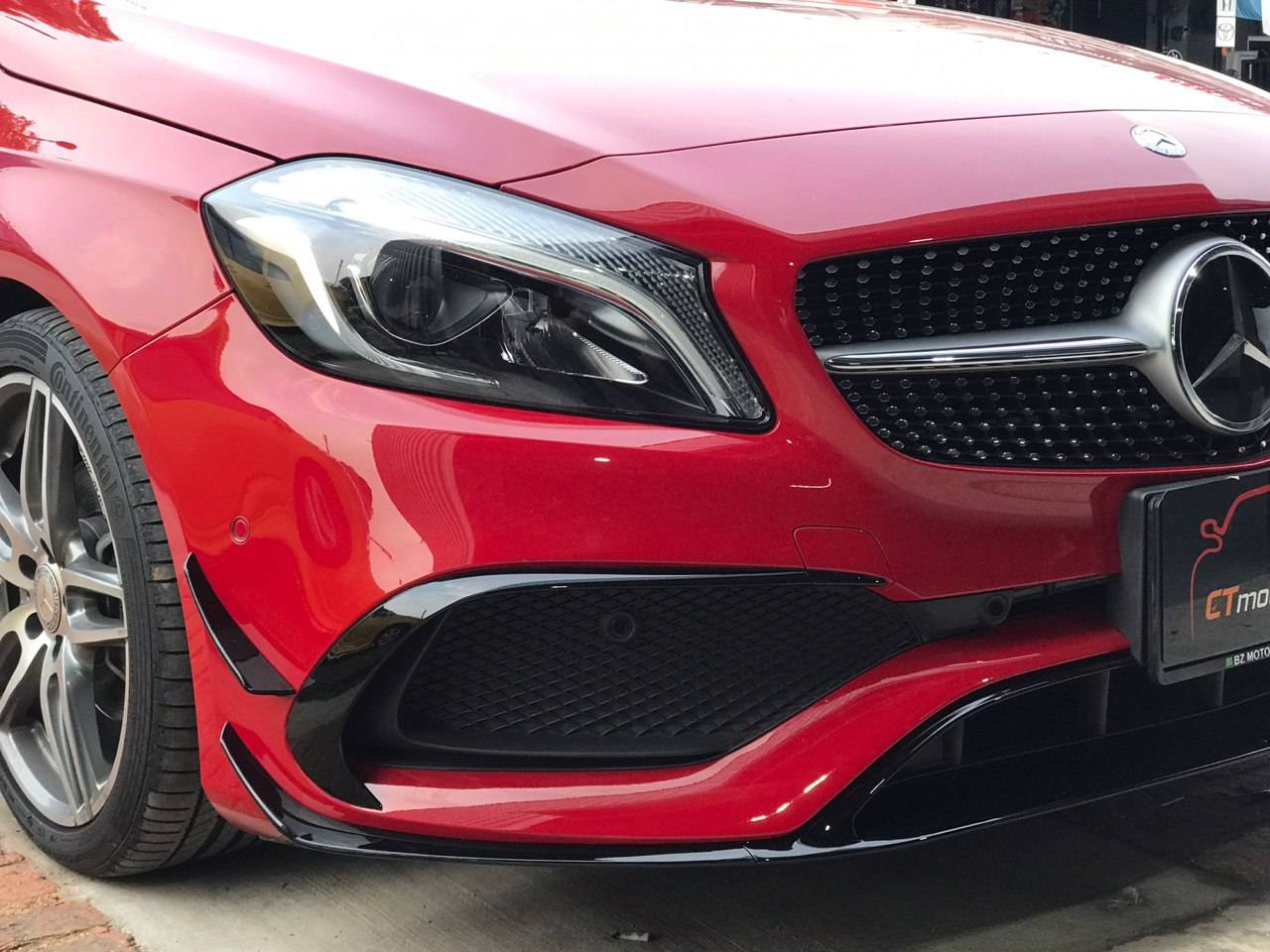 Mercedes Benz A200 A250 A45 W176 Installed Facelift Front Diamond Grill