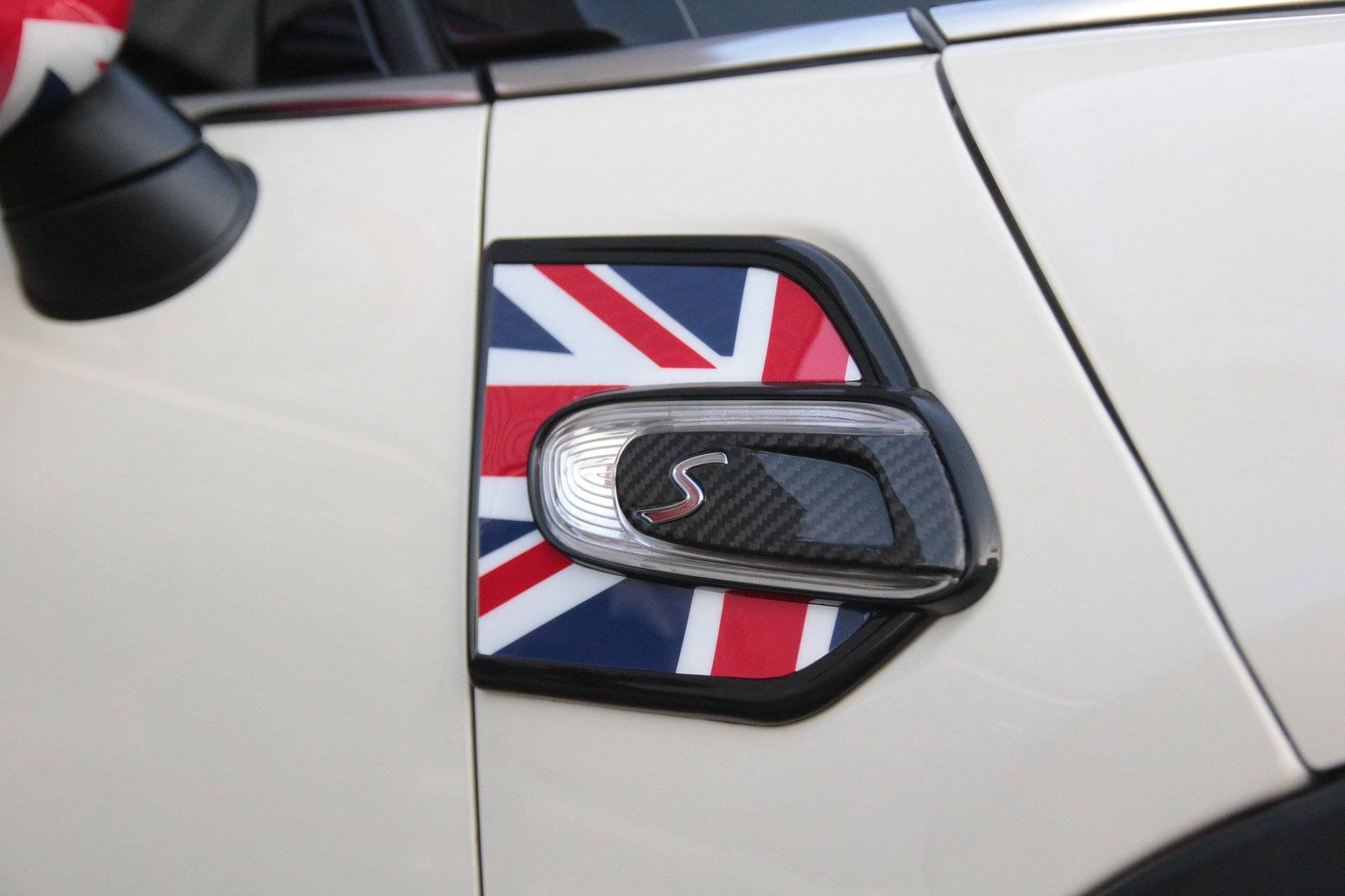 MINI Cooper / Cooper S F56 Installed Dry Carbon Fibre Side Fender Cover