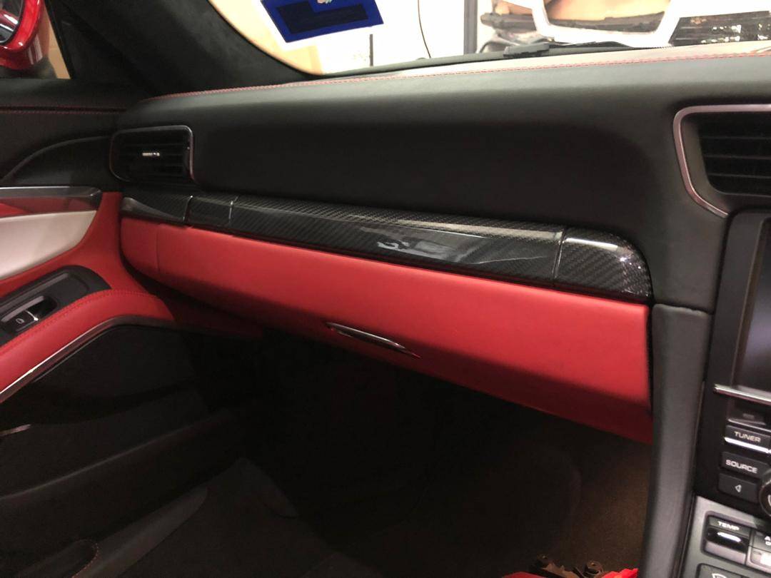 PORSCHE Carrera 911 Installed Carbon Fibre Dashboard Panel