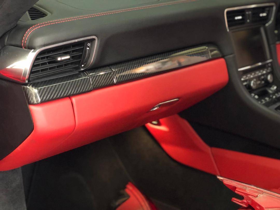 PORSCHE Carrera 911 Installed Carbon Fibre Dashboard Panel
