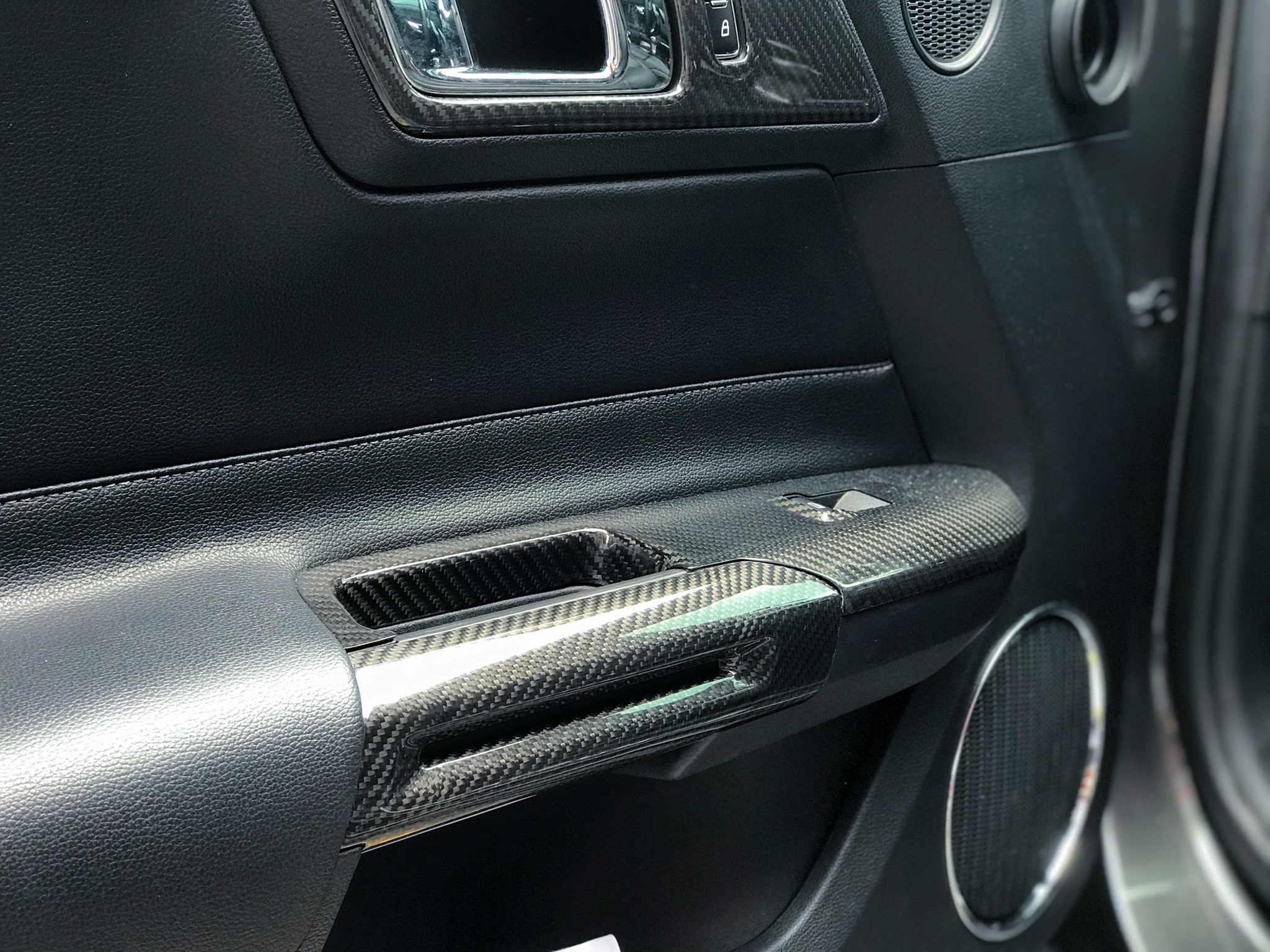 Ford Mustang 2.3 / 5.0 Installed Dry Carbon Fiber Interior Full Set