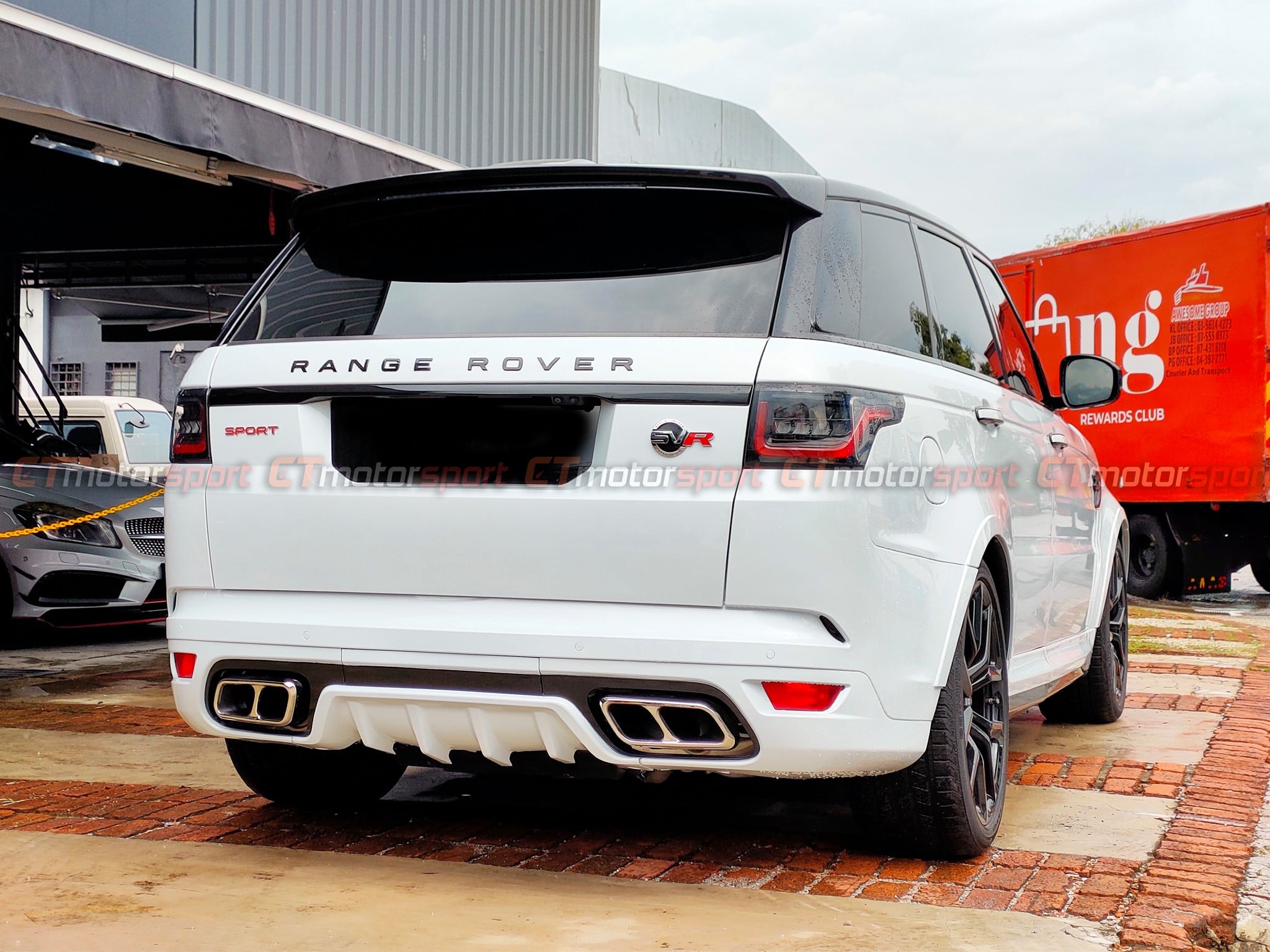 Range Rover Sports Installed SVR Facelift Rear Bumper with Diffuser