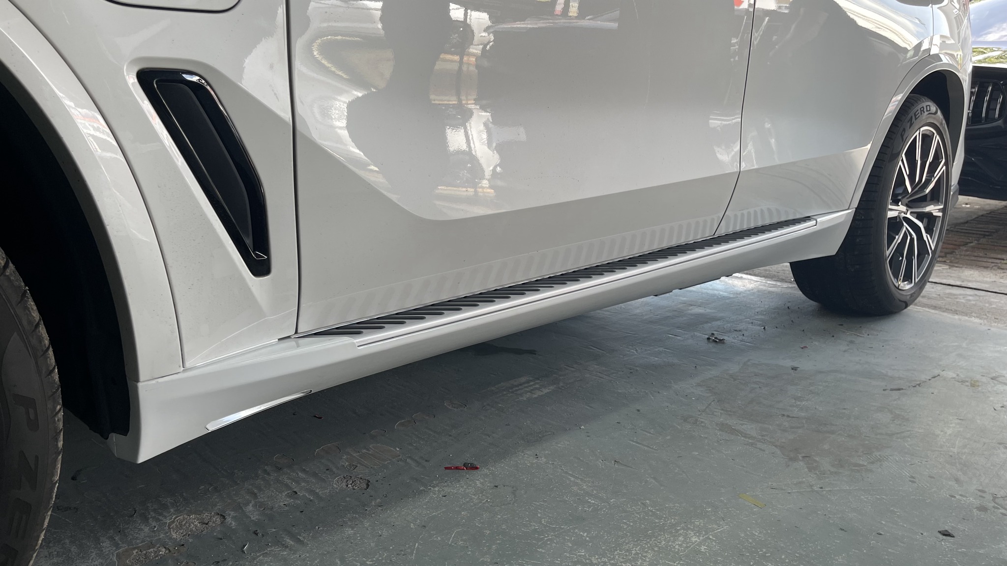 CT Motorsport Bandar Sunway l BMW X5 G05 Installed Side Step Running