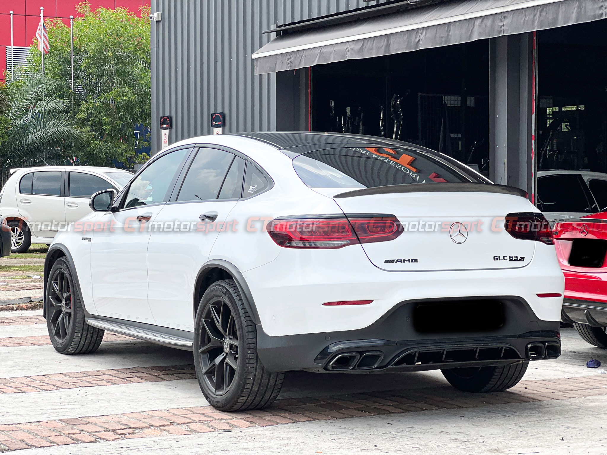 Mercedes GLC X253 Coupe Conversion GLC63 Facelift Bodykit