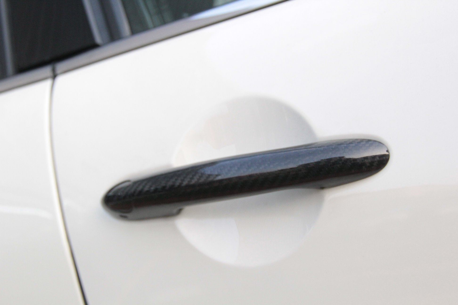 MINI Cooper / Cooper S F55 F56 Installed Dry Carbon Fibre Door Handle Cover