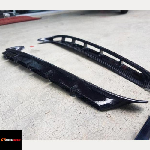 Ford Mustang GT350 Carbon Side Fender Air Vent