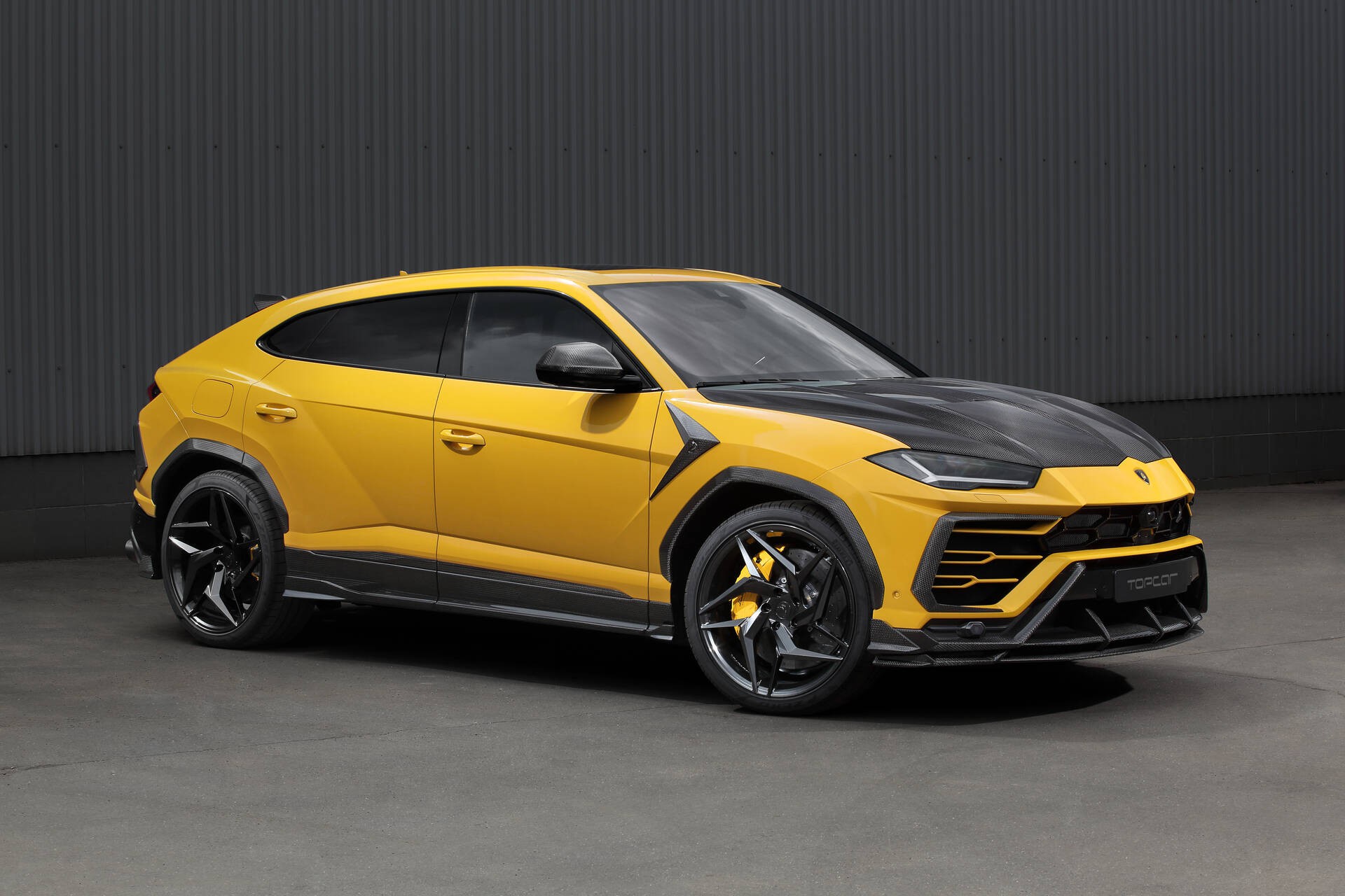 Lamborghini Urus TopCar Style Carbon Fiber Kit 