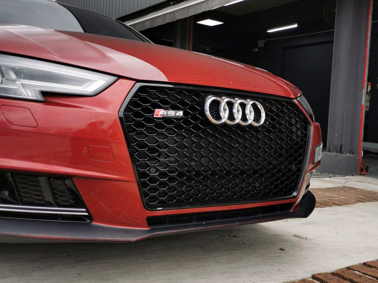 Audi A4 B9 Series Front Grill RS4 Conversion 