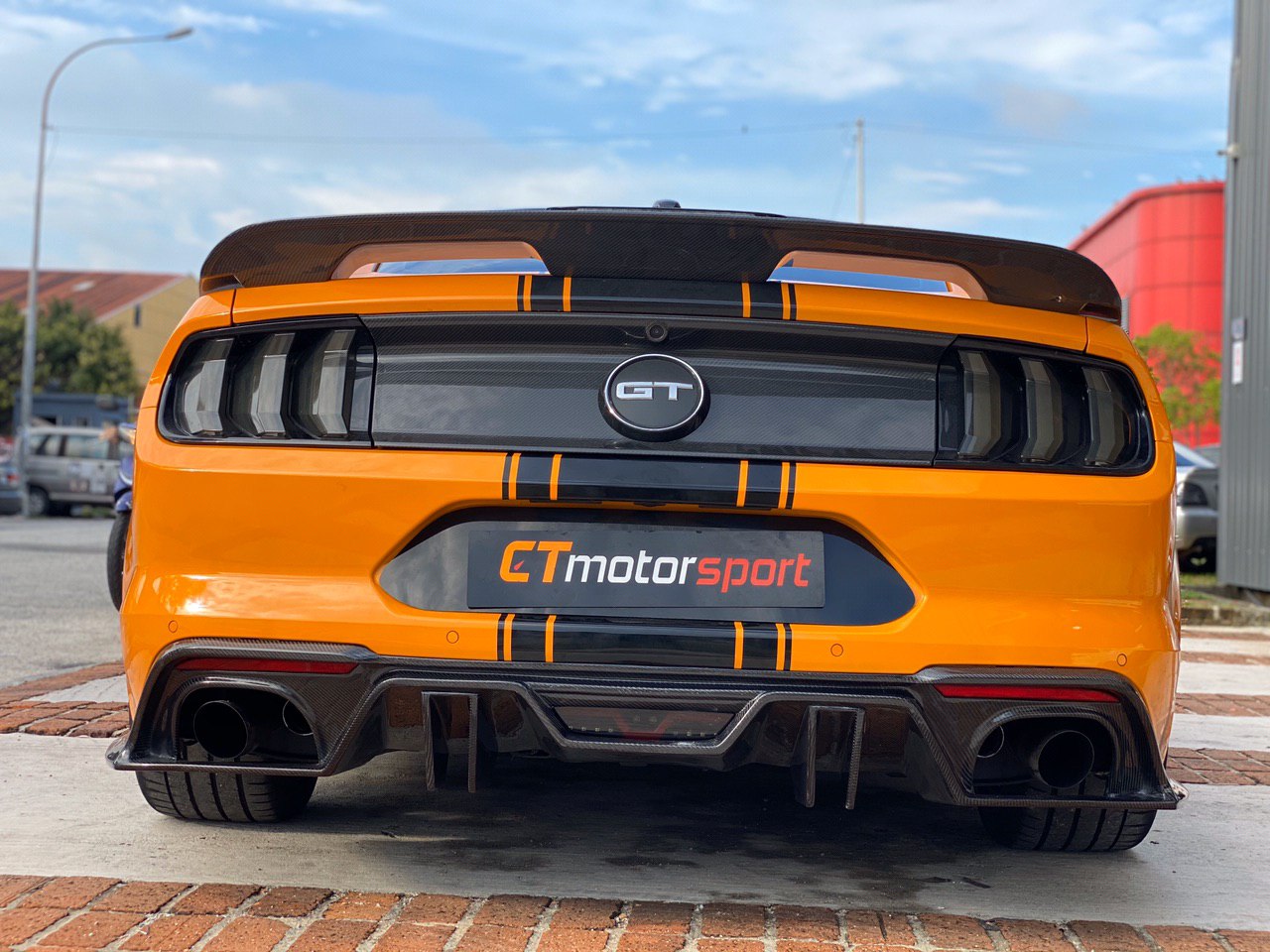 Ford Mustang Facelift Installed Facelift Carbon Fibre Performance Kit