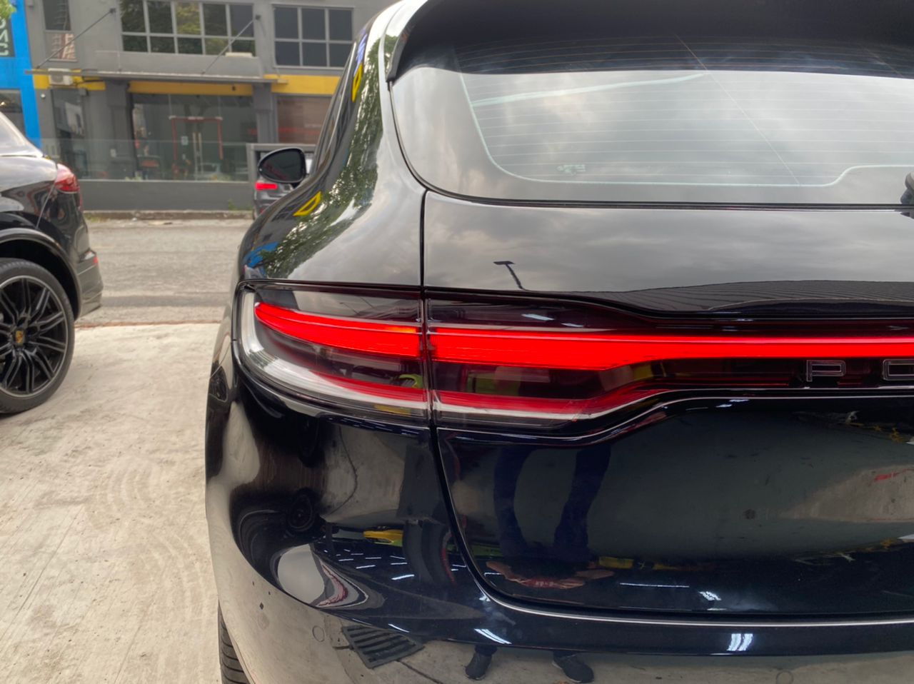 Porsche Macan Pre-Facelift Installed Conversion Rear Macan Facelift 