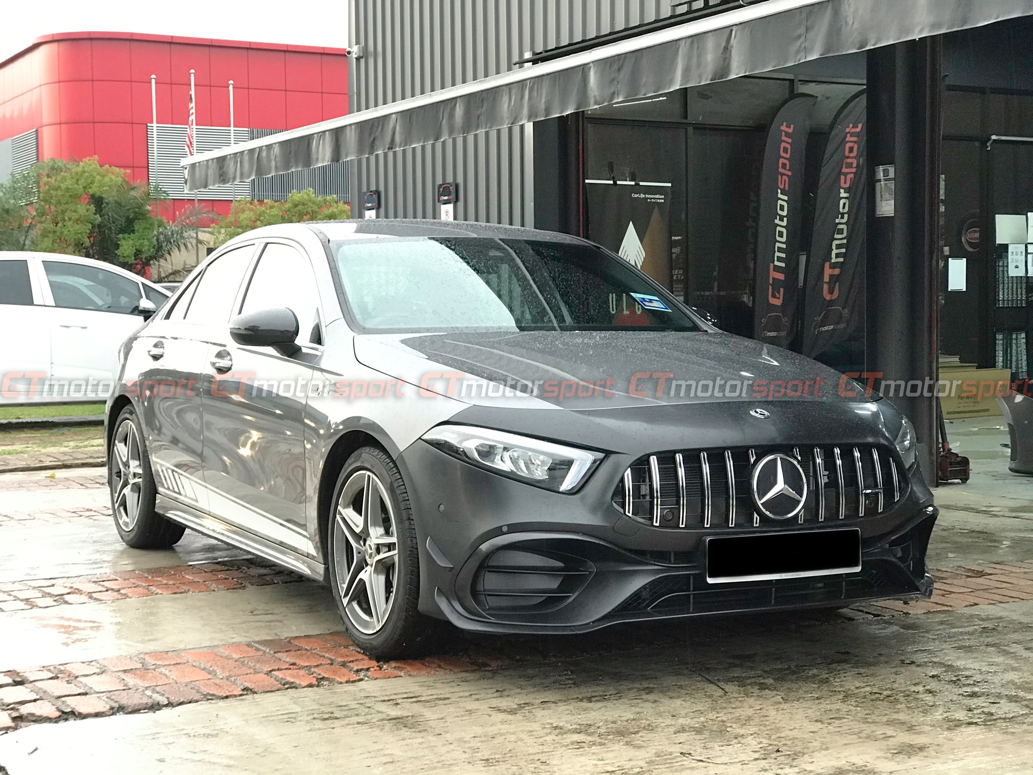 Mercedes-Benz W177 A-Class Sedan Installed GT Style Front Grill