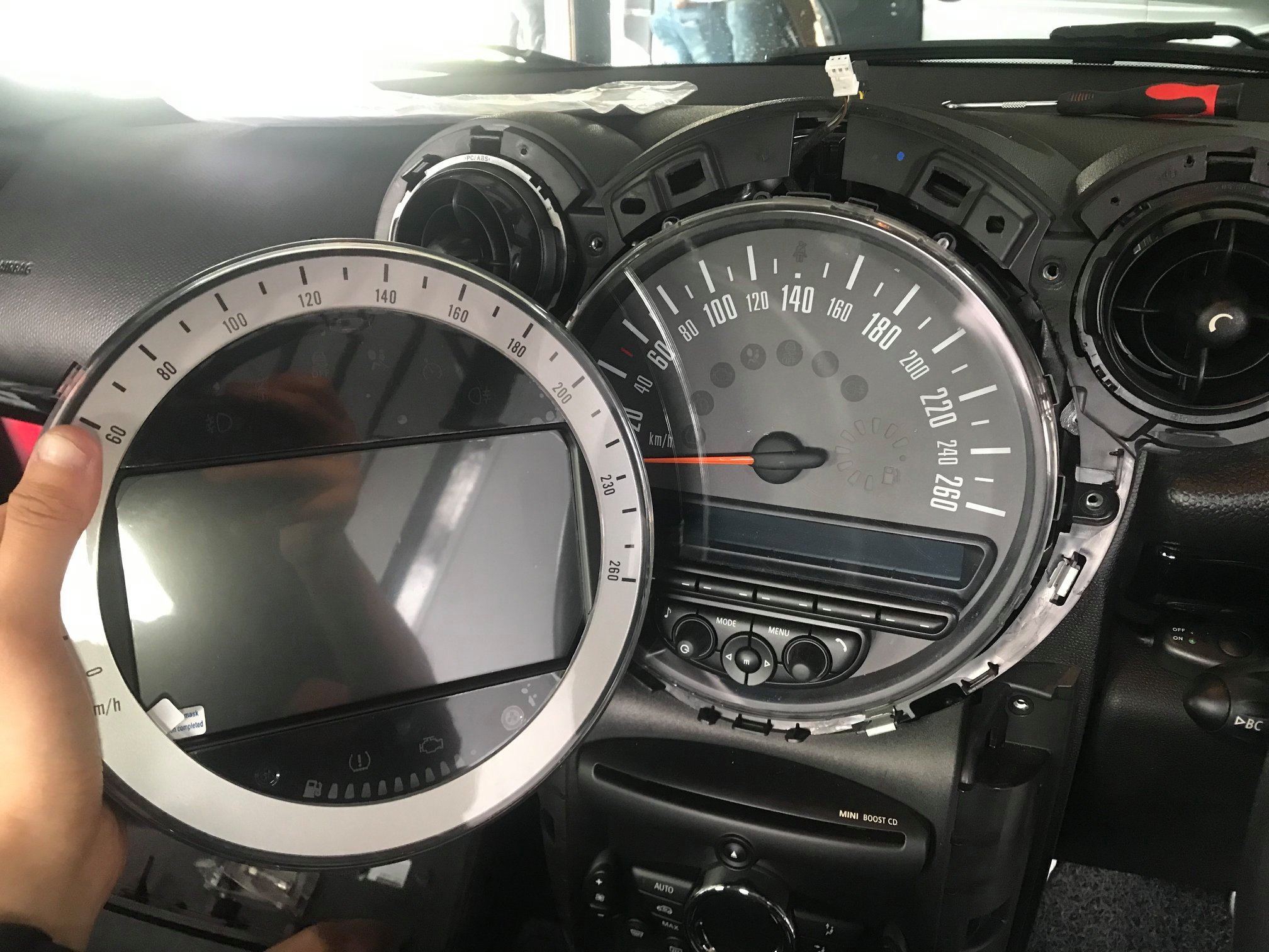 MINI Cooper / Cooper S F55 F56 Installed Android Mirrorlink Player 