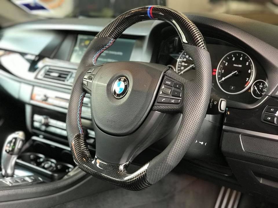 BMW F10 5 Series Non-Facelift Installed Flat-Bottom Non-Facelift Carbon Fibre Steering