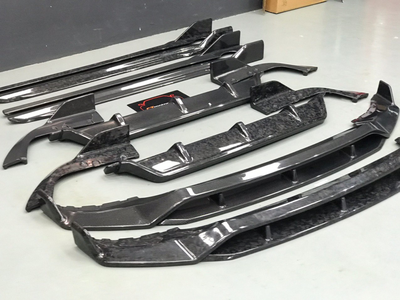 BMW G05 X5 New Item Forged Carbon M-Performance Kit