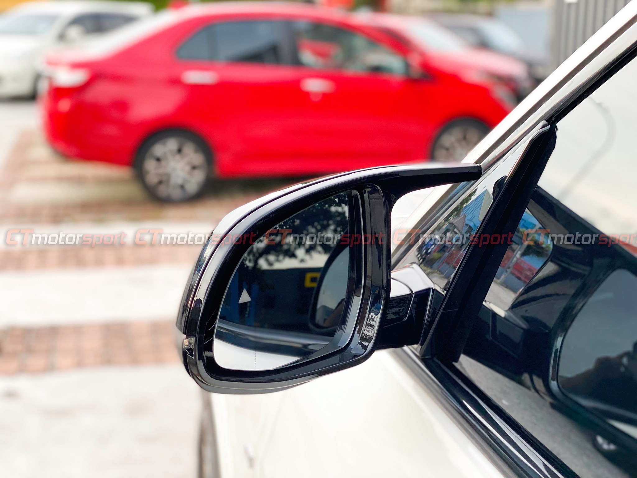 BMW X5 G05 Installed M4 Style Gloss Black Side Mirror
