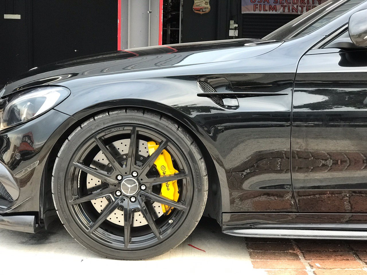 Mercedes Benz C-Class W205 Installed C63 GT Side Fender