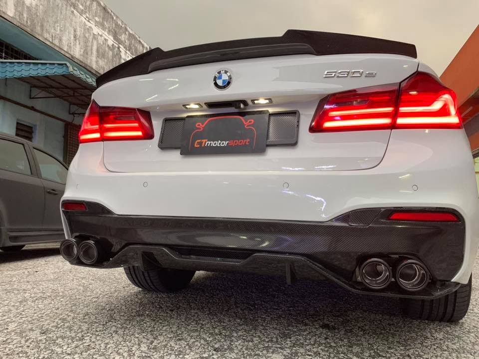 BMW G30 5 Series Installed Akrapovic Twin Exhaust Tip