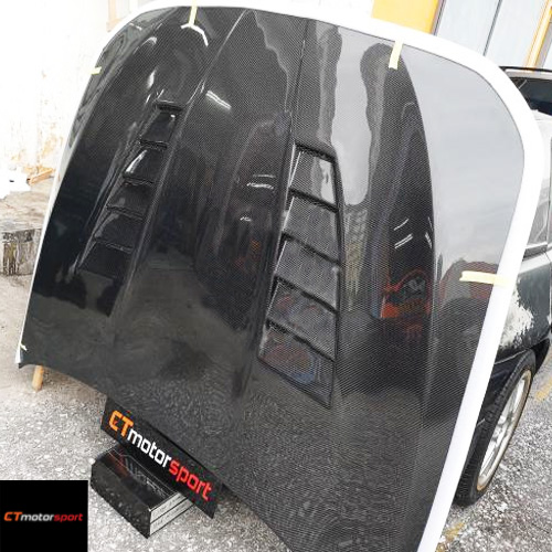 BMW F10 5 Series Installed Front Hood Carbon Fibre Bonnet 