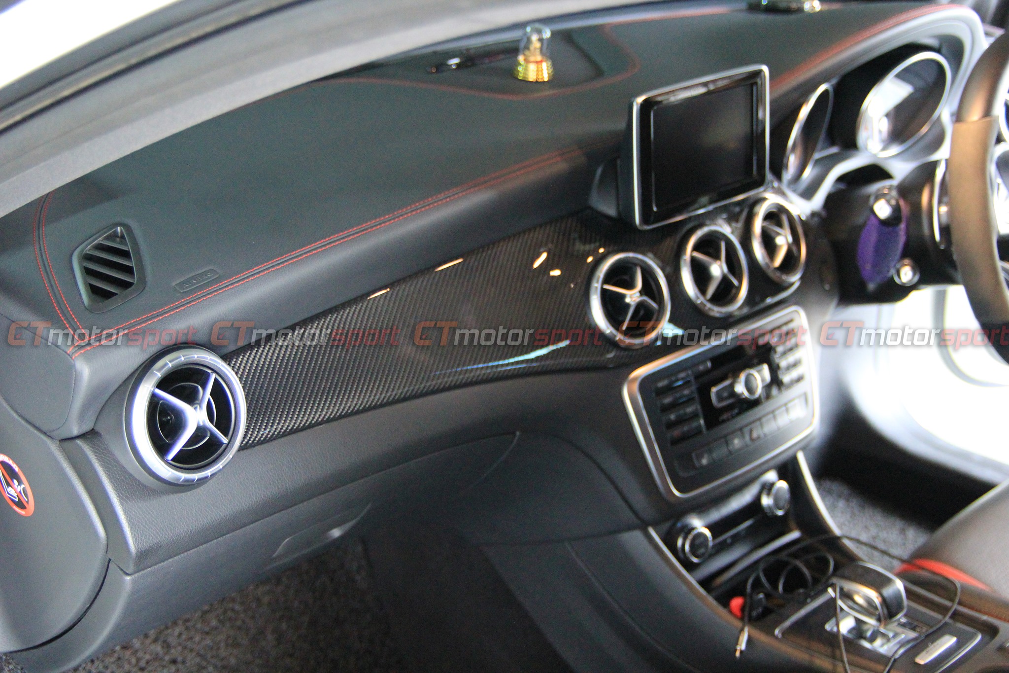 Mercedes Benz CLA CLA45 W117 Installed Carbon Fiber Centre Console