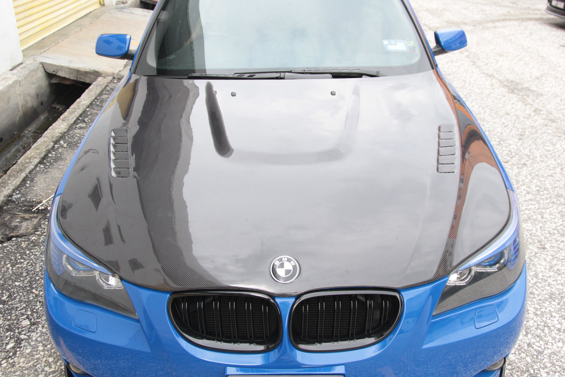 BMW E60 5 SERIES INSTALLED FRONT HOOD CARBON FIBER