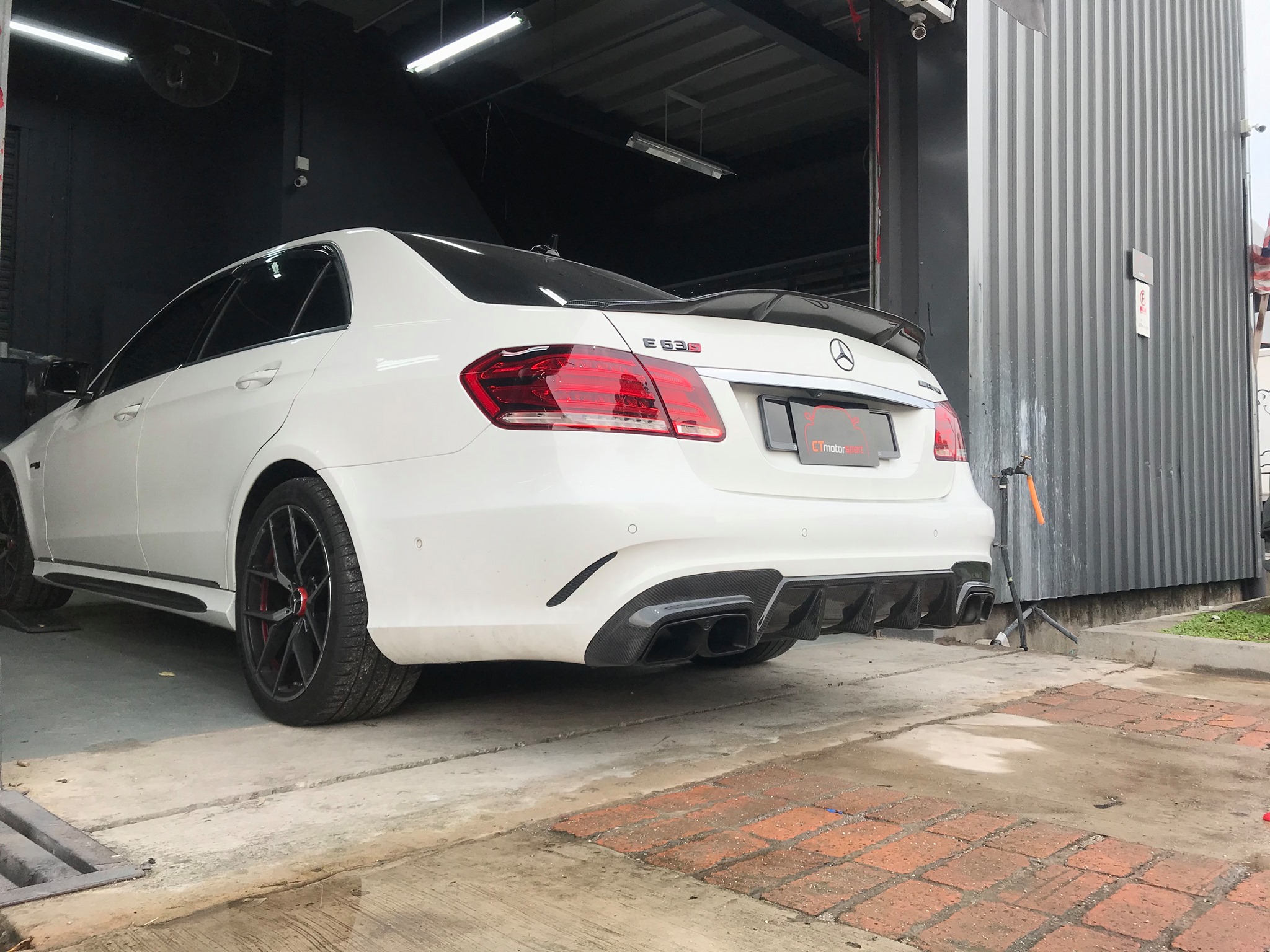 Mercedes Benz E-Class W212 Installed Rentech Carbon Fiber Rear Spoiler
