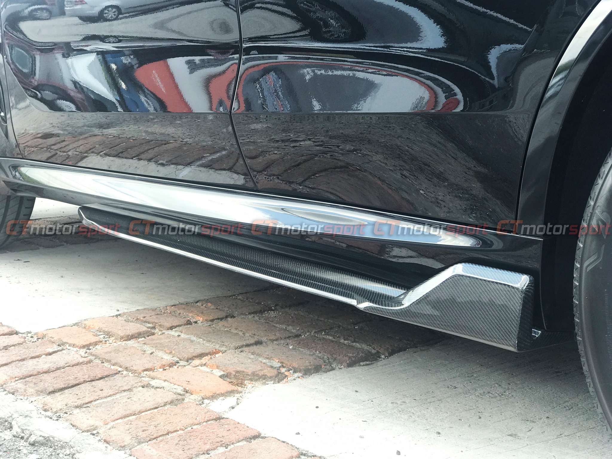 BMW X5 G05 New Model Installed M-Performance Side Skirt