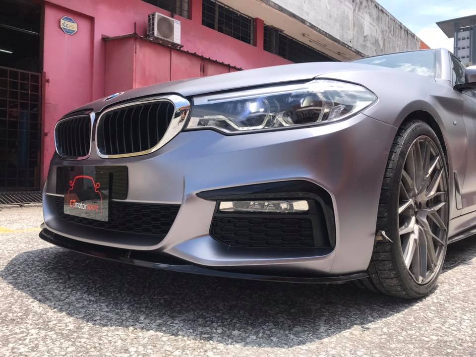 BMW G30 5 Series Front Canard Carbon Fiber / Gloss Black