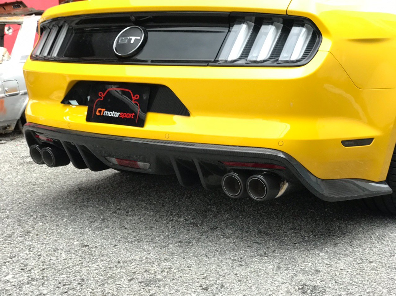 Ford Mustang 2.3 / 5.0 Installed GT350 Kylin Tottem Rear Diffuser 