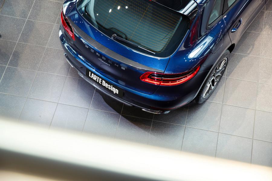 Porsche Macan Pre-Facelift Installed LARTE Carbon Rear Boot Spoiler