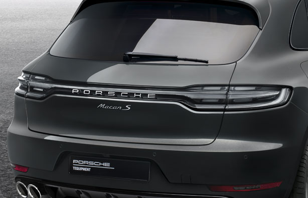 Porsche Macan Facelift Installed Smoke Rear Tail Light