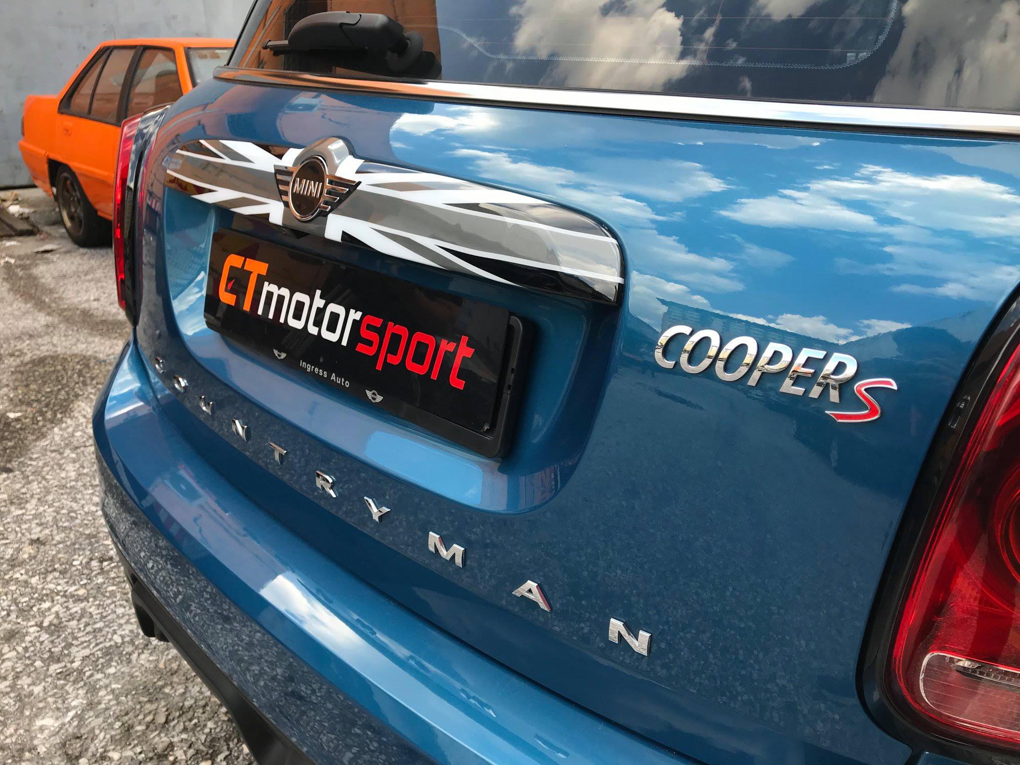 MINI Countryman F60 Installed Union Jack Rear Trunk Cover