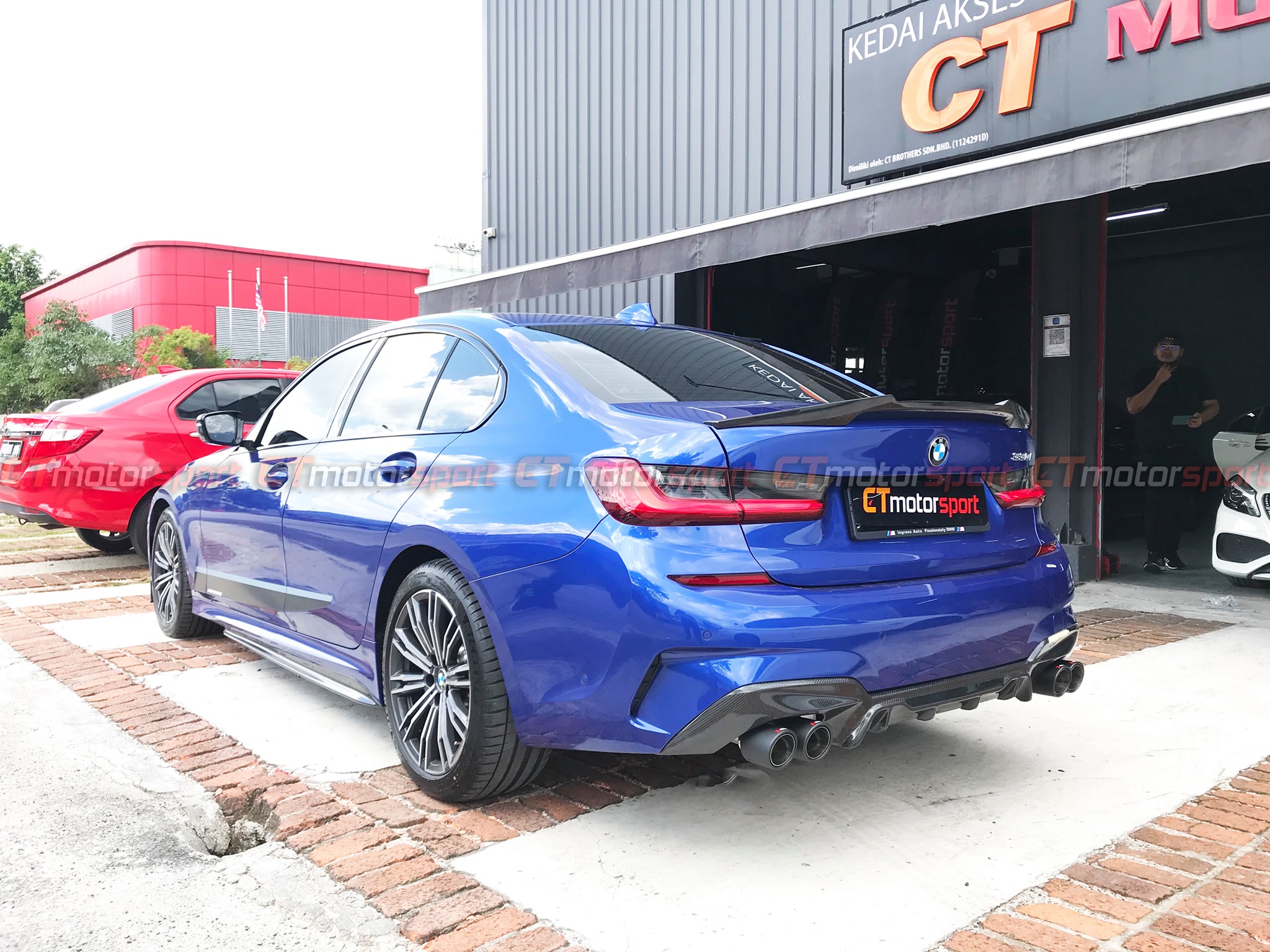 BMW G20 3 Series Carbon Fiber Rear Diffuser