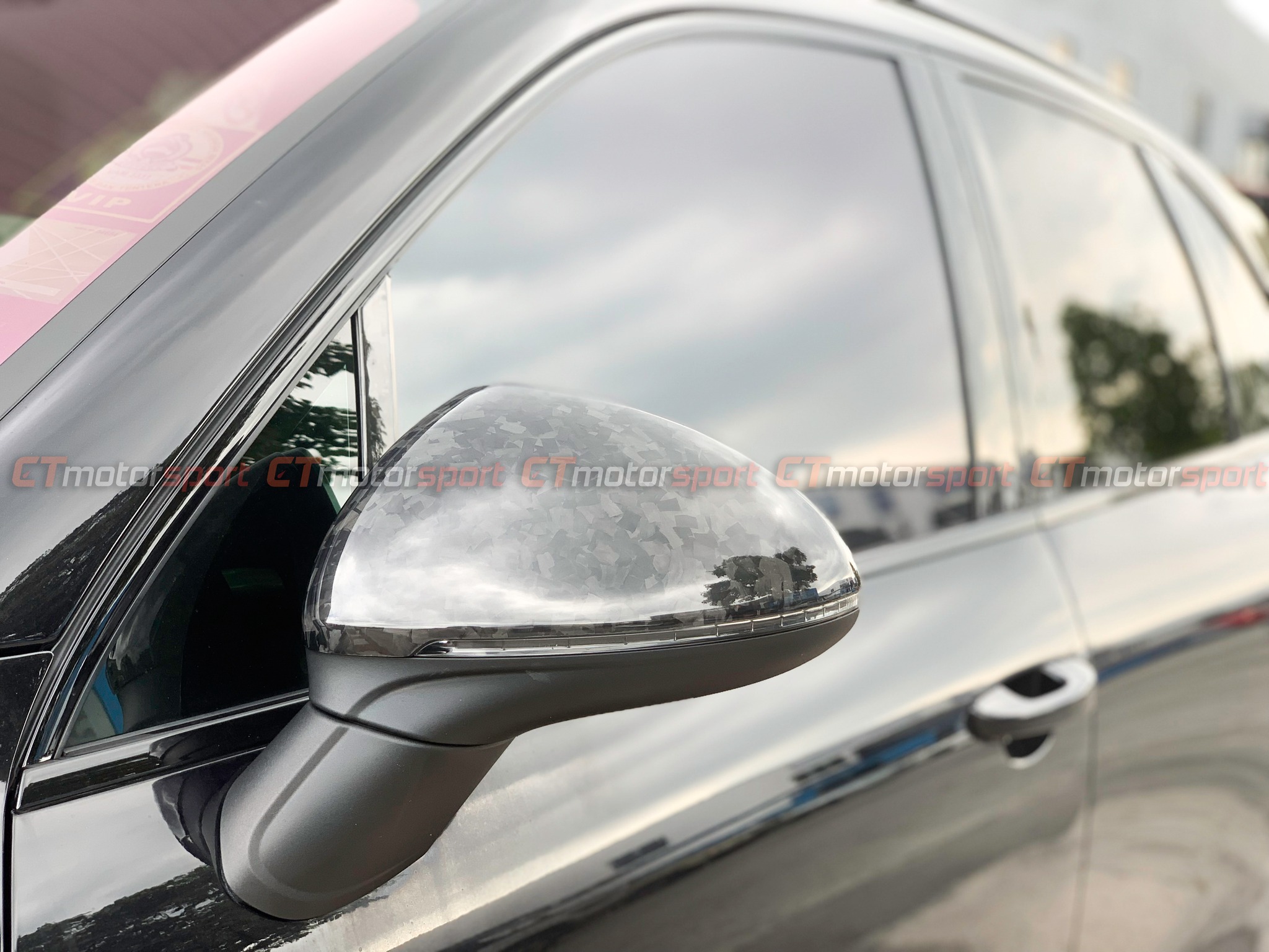 Porsche Cayenne Installed Forged Carbon Side Mirror