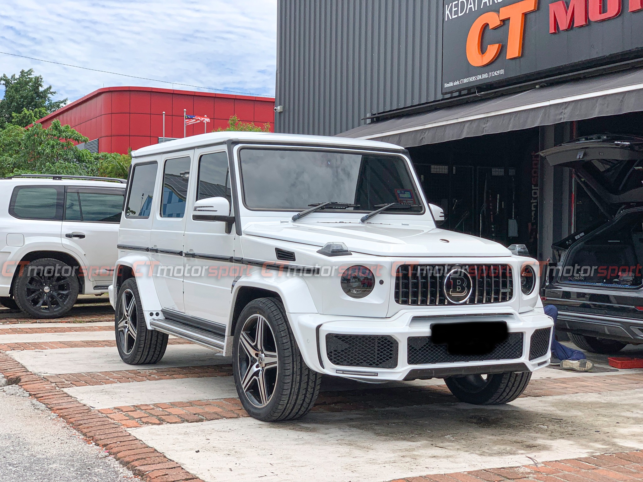 Mercedes G Class W463 Conversion To W464 G63 Facelift Brabus Bodykit