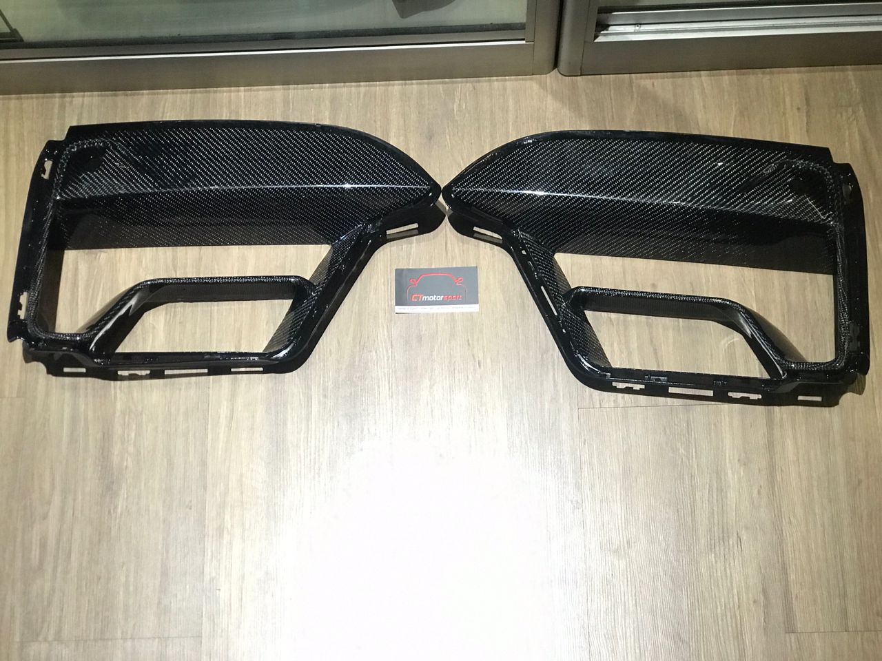 BMW G30 F90 LCI M5 Front Bumper Airduct Carbon Fiber