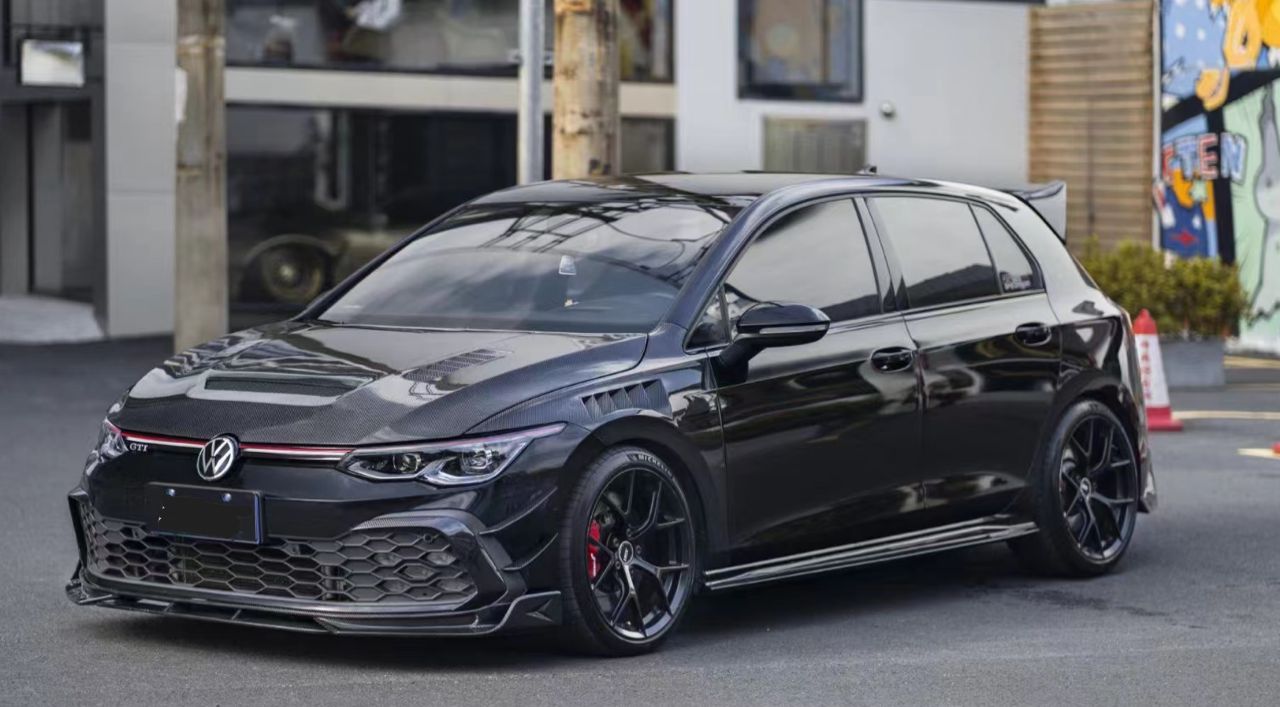 Volkswagen Golf GTI MK8 Dry Carbon kit