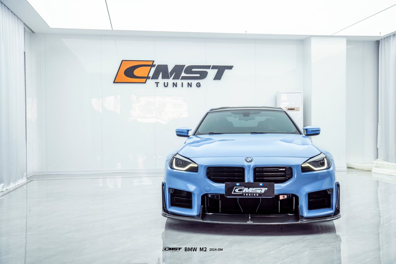 BMW G87 M2 CMST aerokit VCF