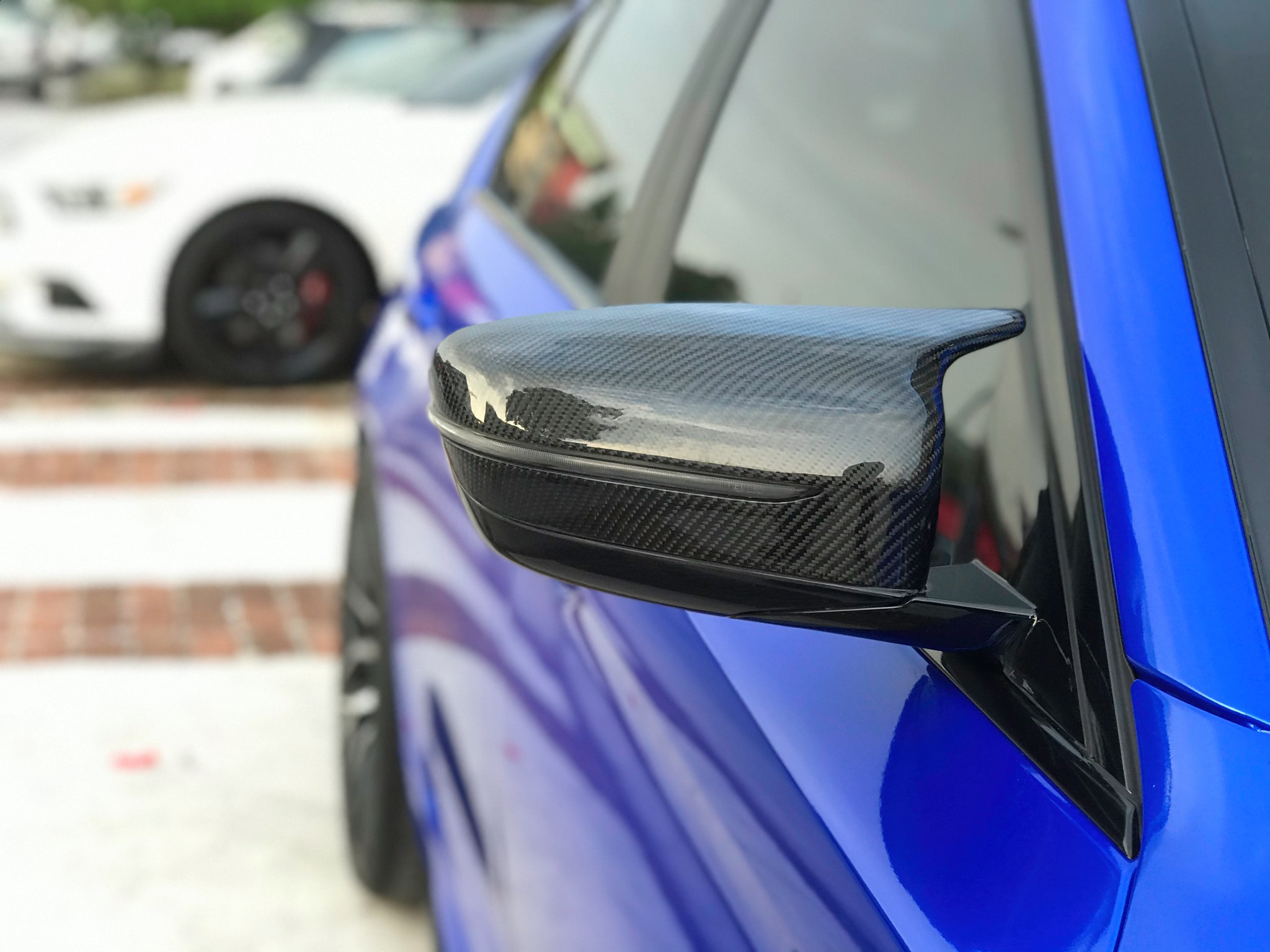BMW G30 5 Series Installed Side Mirror Carbon Fiber Plug n Play