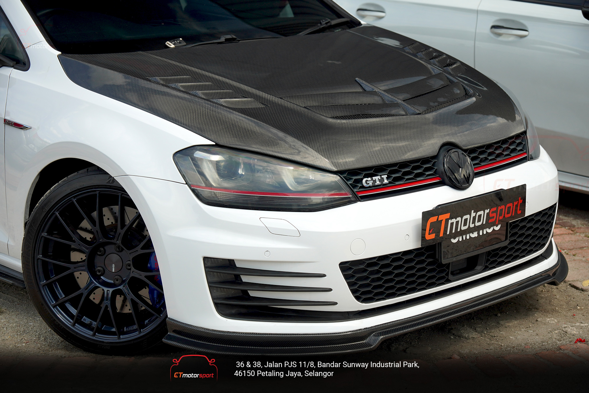 VOLKSWAGEN GOLF MK7/MK7.5 TYPE 1 Varis Style HOOD