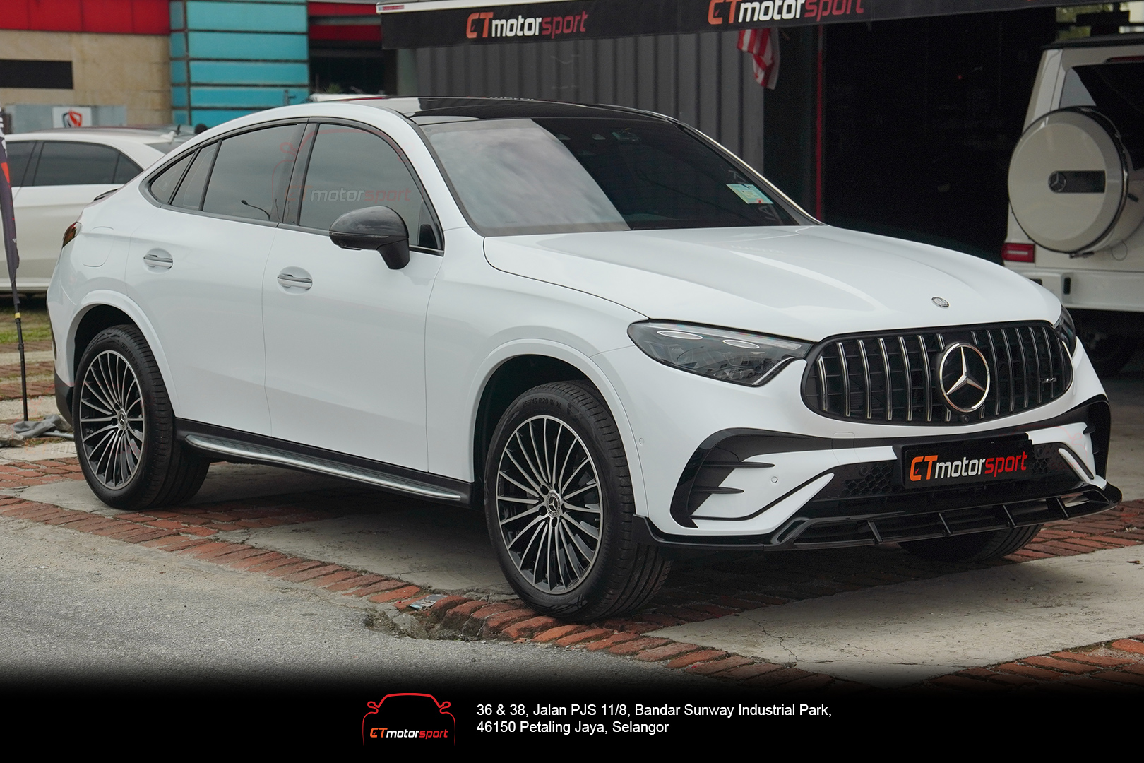 Mercedes X254 GLC 300 Coupe Front Lip / Rear Diffuser