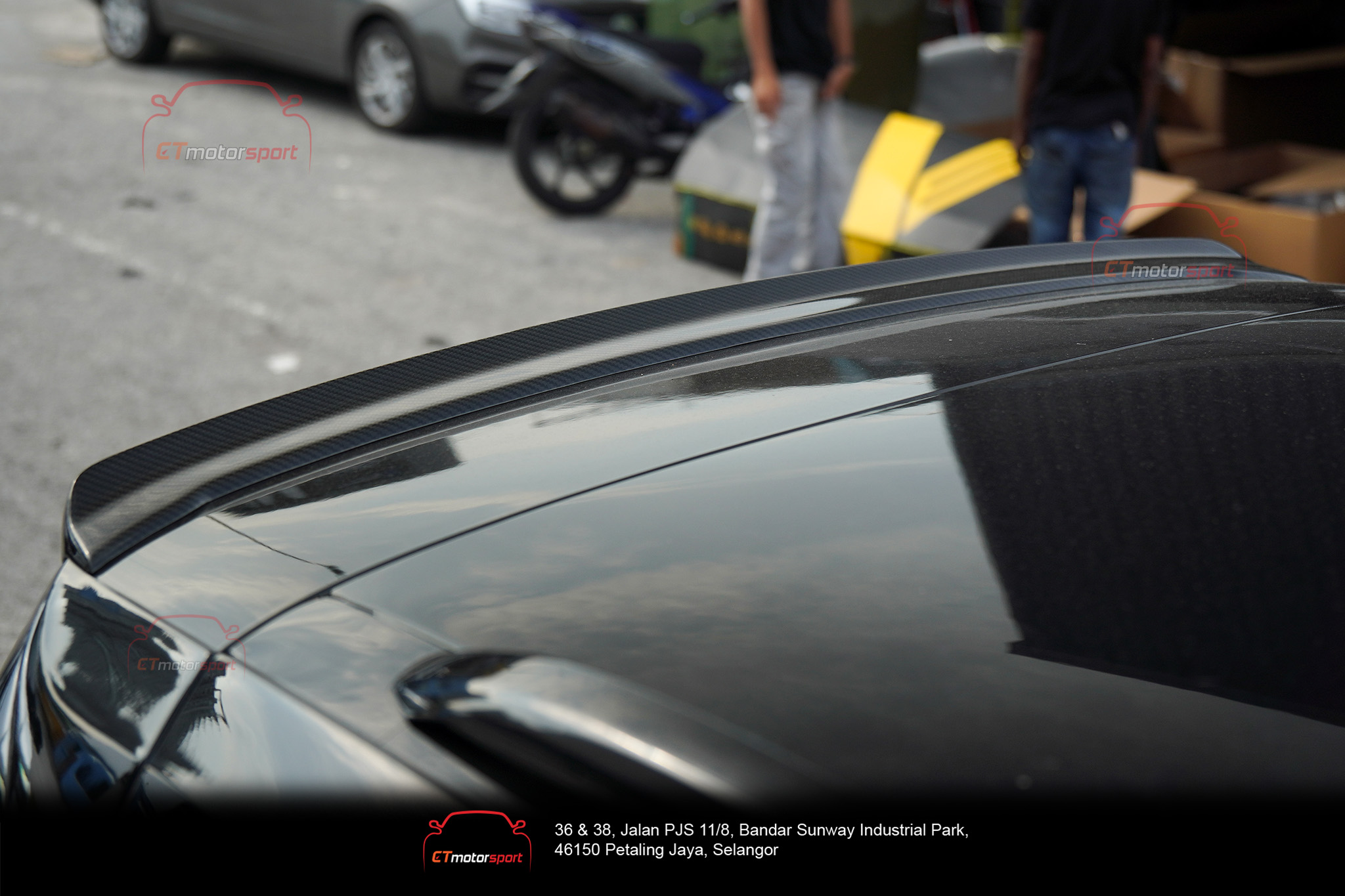 Porsche Cayenne 9y0.2 Roof Spoiler Dry Carbon Fiber